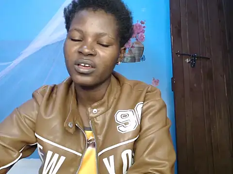 Snapshot of TrishaKalid chatting on 10, 2, 2026 TrishaKalid online show from 10, 2, 2026