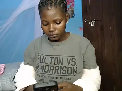 Snapshot of TrishaKalid chatting on 10, 2, 2026 TrishaKalid online show from 10, 2, 2026