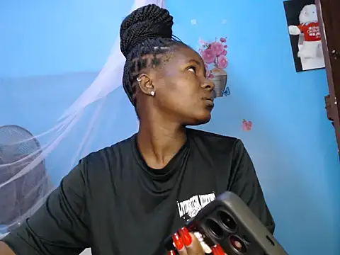 Snapshot of TrishaKalid chatting on 12, 2, 2026 TrishaKalid online show from 12, 2, 2026