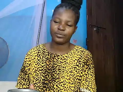 Snapshot of TrishaKalid chatting on 13, 2, 2026 TrishaKalid online show from 13, 2, 2026