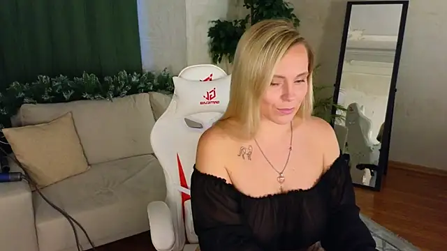 Charming Daphny online show from 12, 12, 2024