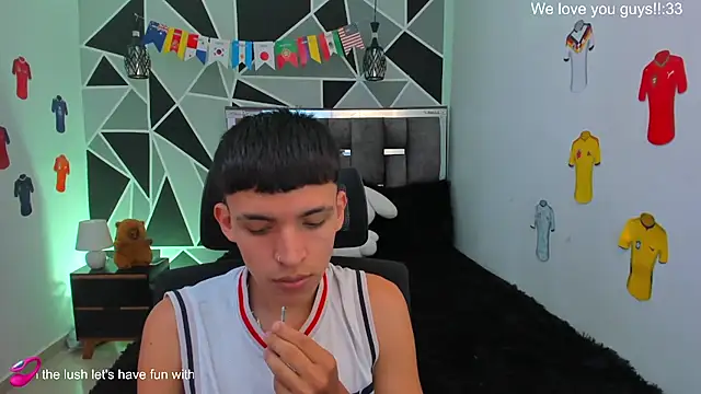 Snapshot of Juan_Nd_Steven chatting on 25, 6, 2026 Juan Nd Steven online show from 25, 6, 2026