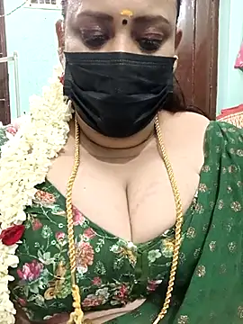 Snapshot of ashikaa_r chatting on 17, 3, 2025 ashikaa r online show from 17, 3, 2025