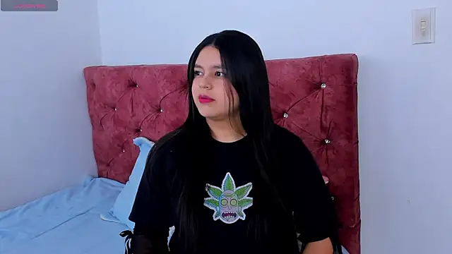 Snapshot of skyhotgirll chatting on 13, 5, 2026 skyhotgirll online show from 13, 5, 2026