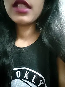 Snapshot of Hot_Goldengirl chatting on 10, 3, 2025 Hot Goldengirl online show from 10, 3, 2025