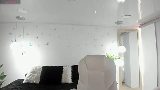  Antonnela  online show from 6, 4, 2026