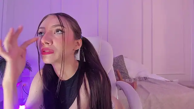 Mariapettit online show from 11, 3, 2025