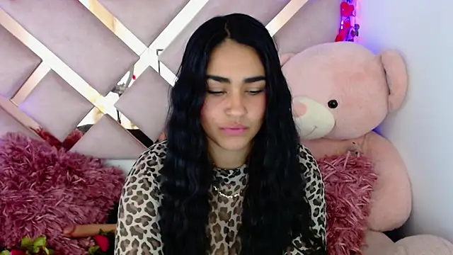 Charlotte cute18 online show from 7, 3, 2025