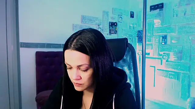 KarolinaRobinson online show from 7, 12, 2024