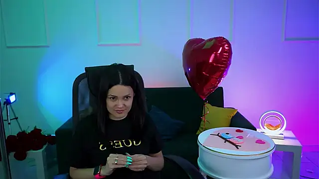 KarolinaRobinson online show from 13, 2, 2025