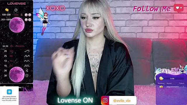 Snapshot of Eva_Evile chatting on 19, 12, 2024 Eva Evile online show from 19, 12, 2024