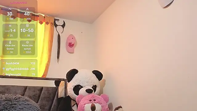 Hotsamantamature online show from 26, 9, 2025