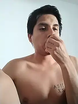 Snapshot of Engel420 chatting on 23, 12, 2024 Engel420 online show from 23, 12, 2024