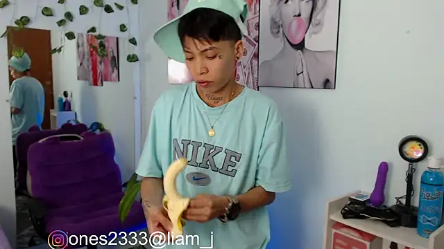 Jonesliam23 online show from 22, 1, 2025