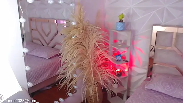 Jonesliam23 online show from 13, 9, 2025