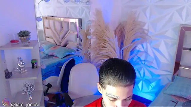 Jonesliam23 online show from 6, 3, 2026