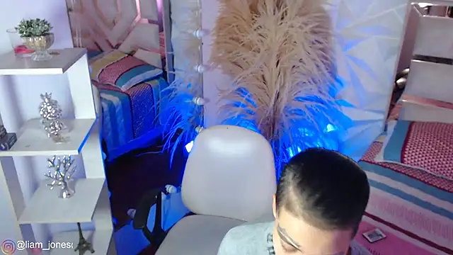 Jonesliam23 online show from 28, 3, 2026