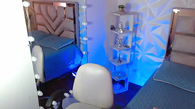 Jonesliam23 online show from 7, 4, 2026