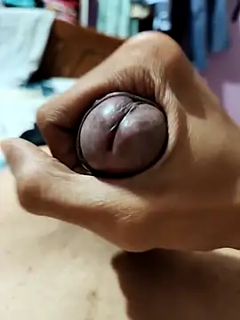 Snapshot of Meredy804 chatting on 2, 4, 2026 Meredy804 online show from 2, 4, 2026