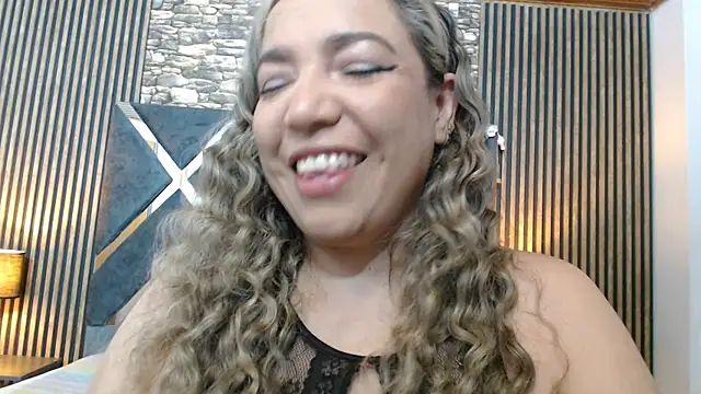 Snapshot of marie_hss chatting on 14, 5, 2026 marie hss online show from 14, 5, 2026