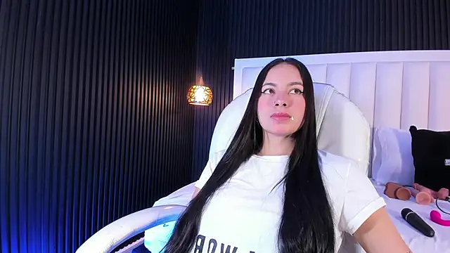 Snapshot of afrodytasky_ chatting on 18, 12, 2025 afrodytasky online show from 18, 12, 2025