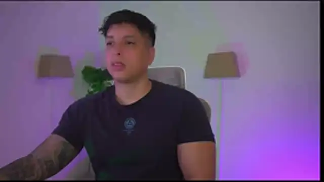 Snapshot of appolo_allen chatting on 21, 12, 2025 appolo allen online show from 21, 12, 2025