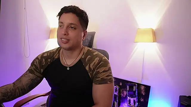 Snapshot of appolo_allen chatting on 2, 7, 2026 appolo allen online show from 2, 7, 2026