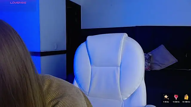 Snapshot of peyton_golden1 chatting on 23, 5, 2026 peyton golden1 online show from 23, 5, 2026