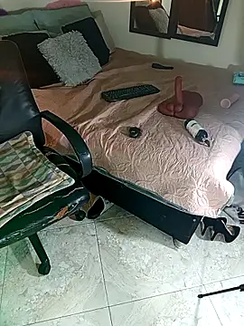 KimberlyBanks2 online show from 17, 4, 2026