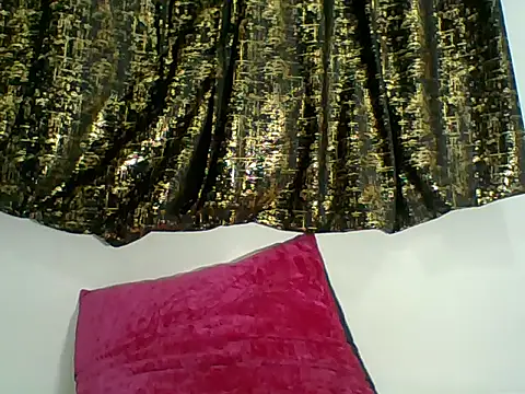 PrettyPrincess14 online show from 14, 1, 2026