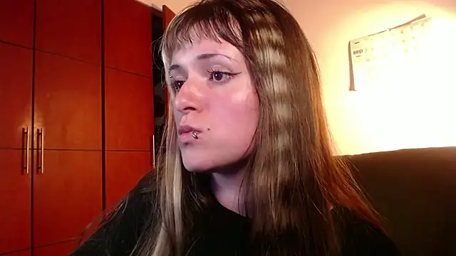 NEXT DOOR GIRL  online show from 4, 10, 2025