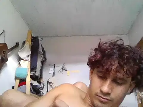 Snapshot of pedrodavid_ chatting on 5, 2, 2025 pedrodavid  online show from 5, 2, 2025