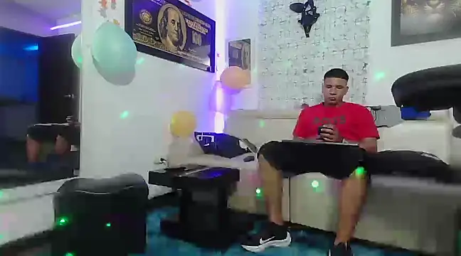 Snapshot of damiam_fiery chatting on 1, 2, 2025 damiam fiery online show from 1, 2, 2025