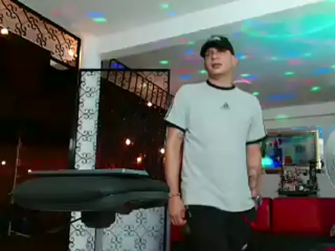 Snapshot of damiam_fiery chatting on 19, 2, 2025 damiam fiery online show from 19, 2, 2025