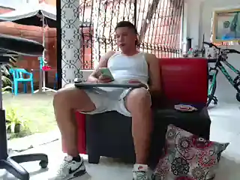 Snapshot of damiam_fiery chatting on 24, 2, 2025 damiam fiery online show from 24, 2, 2025