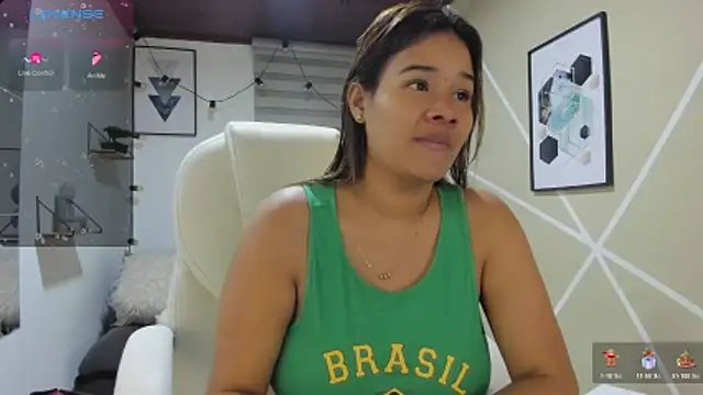 Snapshot of Enma__clark chatting on 9, 6, 2026 Enma clark online show from 9, 6, 2026