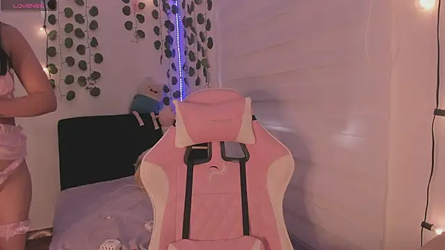 moonliiiight1 online show from 24, 2, 2025