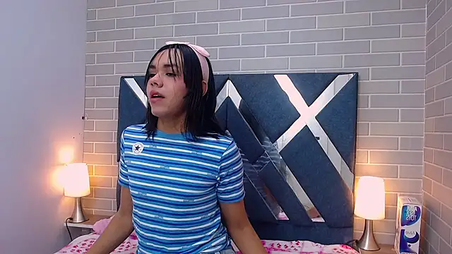 AndreaGil  online show from 30, 12, 2024