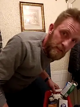 otterlover123 online show from 15, 2, 2026