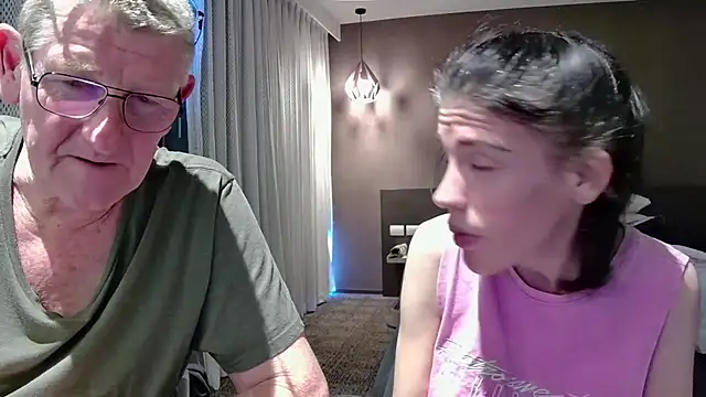 Snapshot of MelinahViking chatting on 1, 11, 2025 MelinahViking online show from 1, 11, 2025