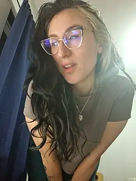 Snapshot of Afrania chatting on 1, 12, 2025 Afrania online show from 1, 12, 2025