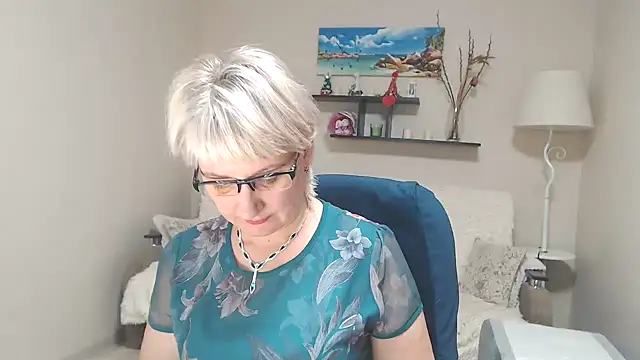 FleurMays online show from 4, 12, 2024