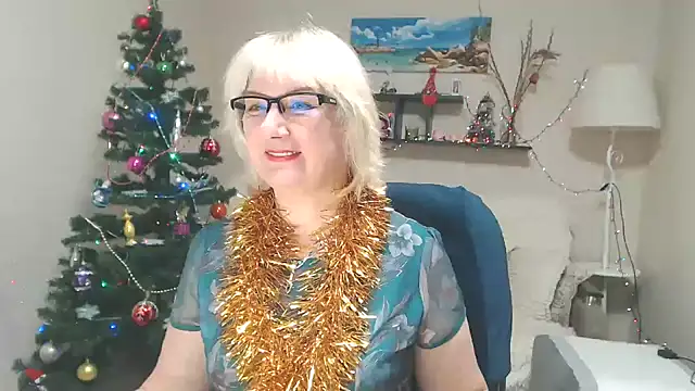 FleurMays online show from 5, 1, 2025