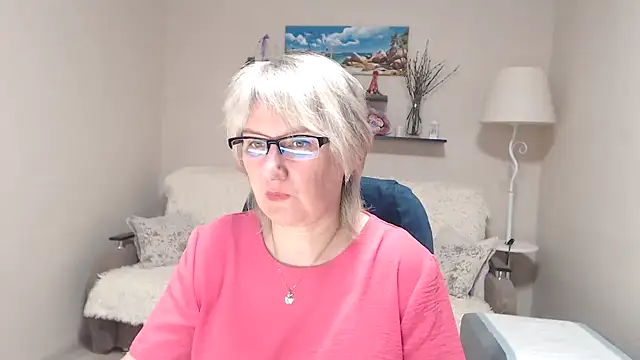 Snapshot of FleurMays chatting on 21, 4, 2026 FleurMays online show from 21, 4, 2026