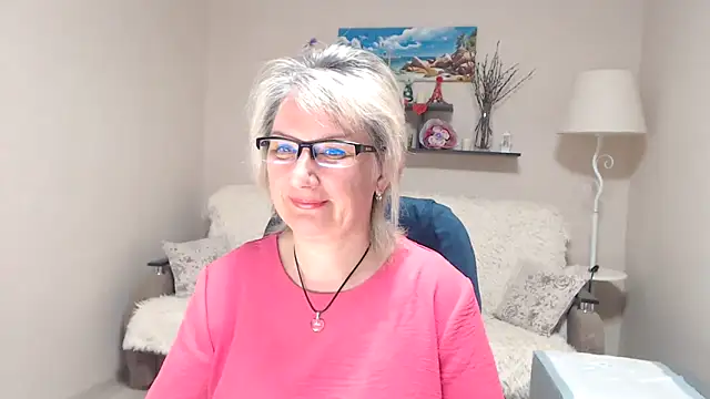 Snapshot of FleurMays chatting on 7, 5, 2026 FleurMays online show from 7, 5, 2026