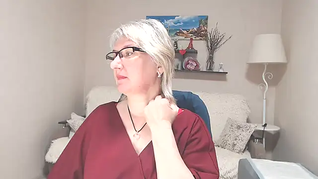 Snapshot of FleurMays chatting on 21, 5, 2026 FleurMays online show from 21, 5, 2026
