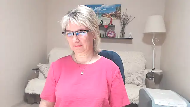 Snapshot of FleurMays chatting on 28, 5, 2026 FleurMays online show from 28, 5, 2026