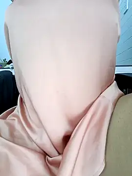 Leva laddy online show from 6, 4, 2026