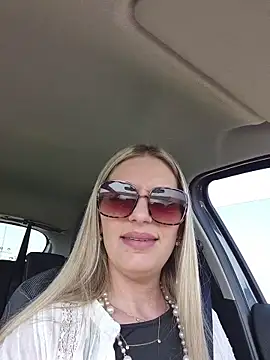 Lydie off online show from 22, 3, 2026