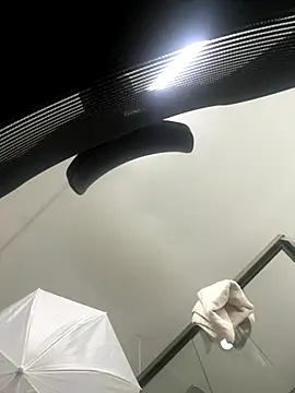 Snapshot of SofiaG_ chatting on 29, 10, 2025 SofiaG online show from 29, 10, 2025